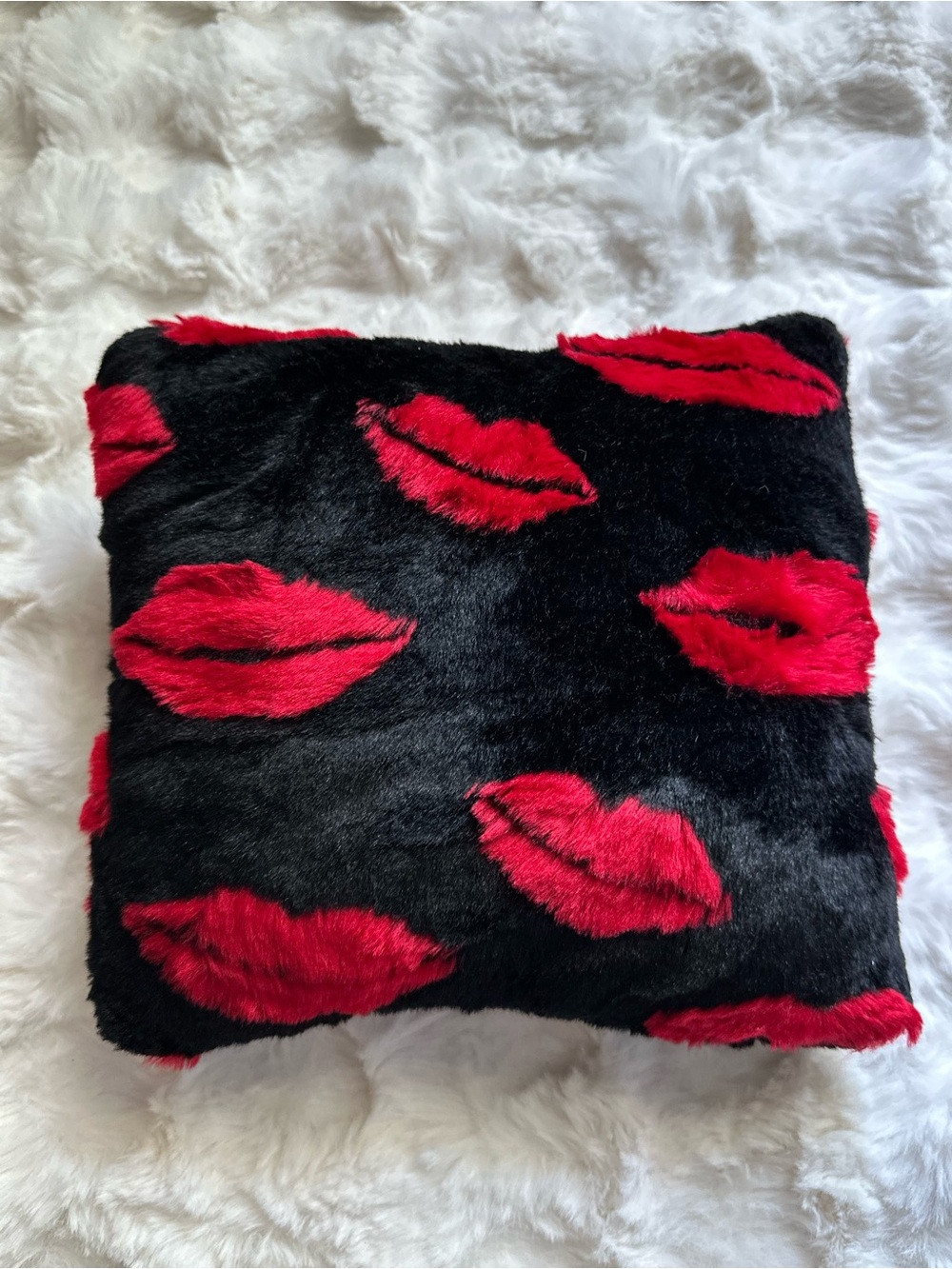 Dolls Faux Fur Pillow with Red Lip Print- Women’s